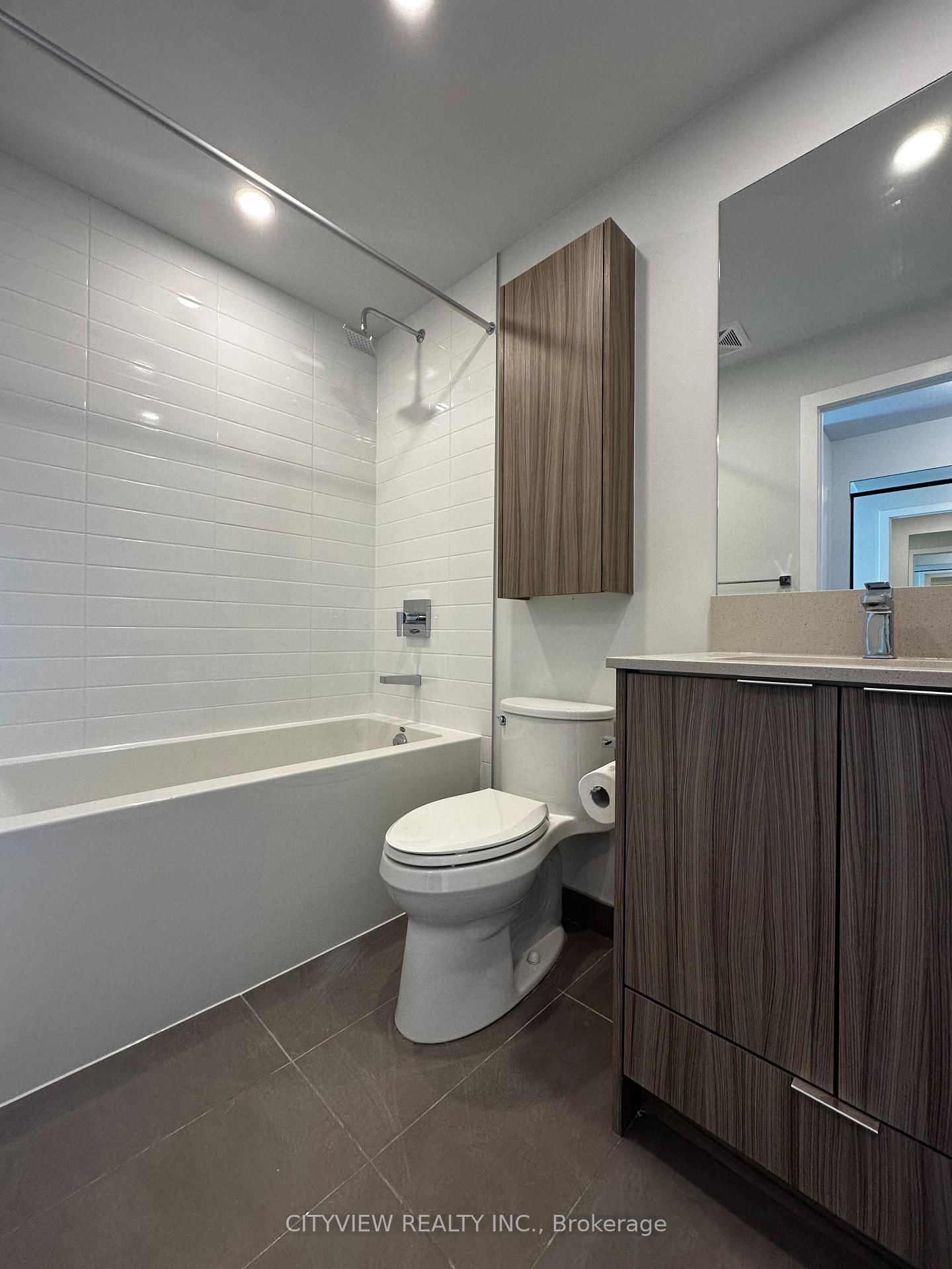 Condo leased at 1904-430 Square One Drive, Mississauga, City Centre, L5B 0L6 - MLS: W12077983