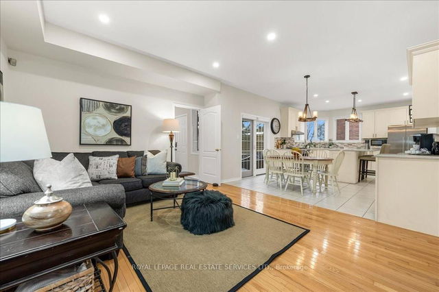 2483 Sunnyhurst Close