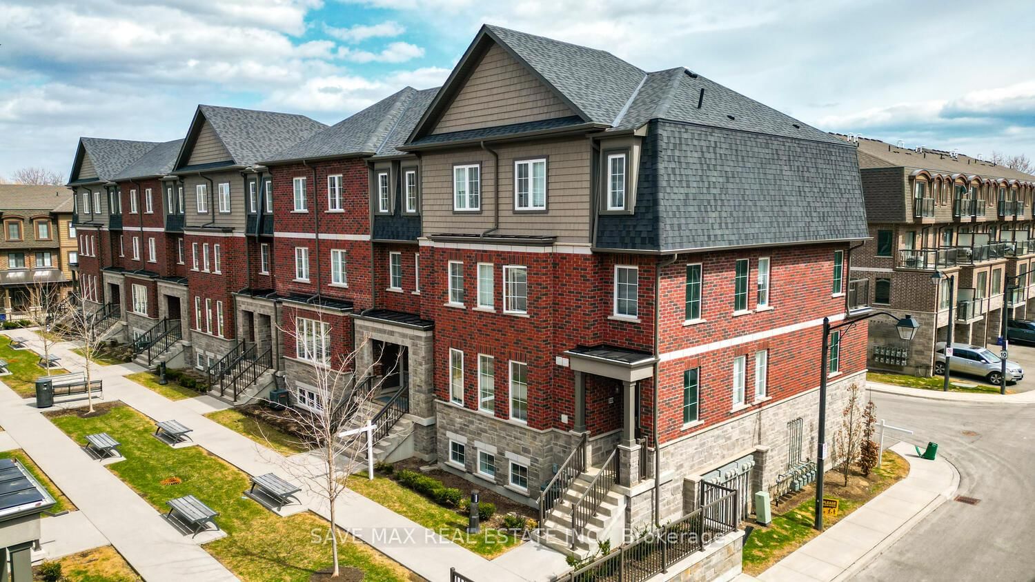 Townhouse sold at 132-445 Ontario Street, Milton, Timberlea, L9T 9K5 - MLS: W12078932