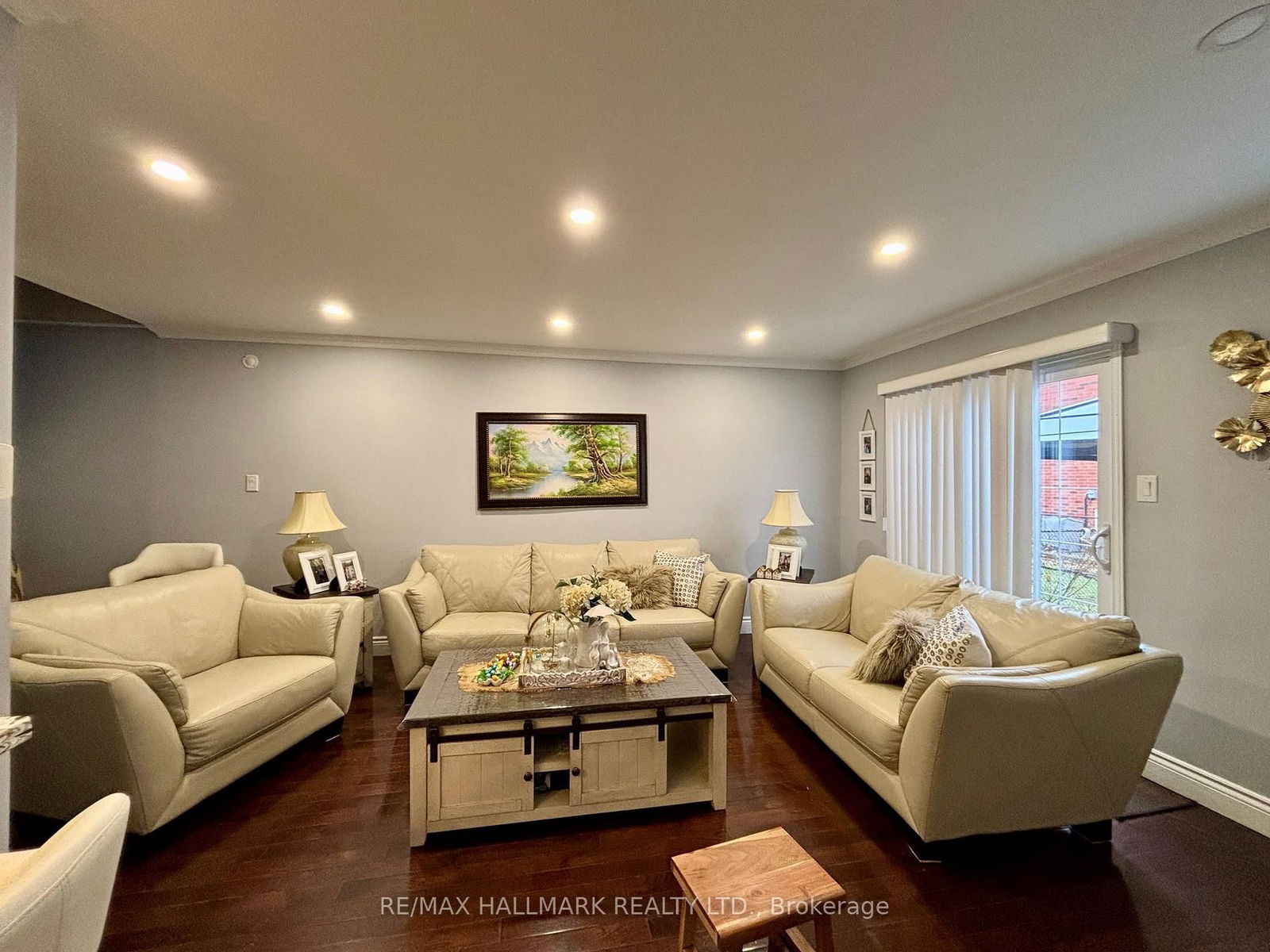Detached House leased at 976 Lucerne Crescent, Mississauga, Creditview, L5C 3Y6 - MLS: W12079473
