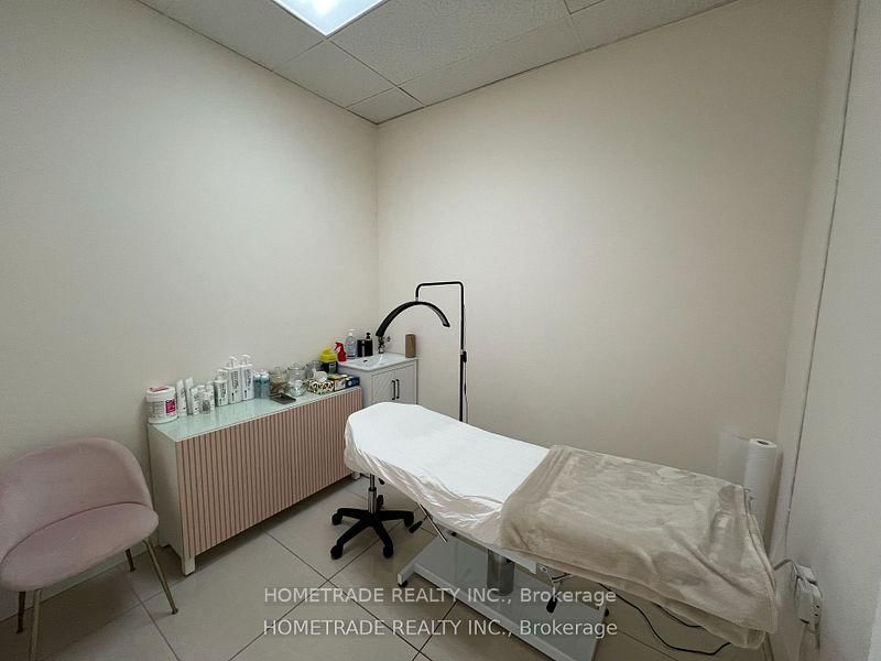 3428 Lake Shore Blvd W, Toronto, M8W 1N3 | Image 3