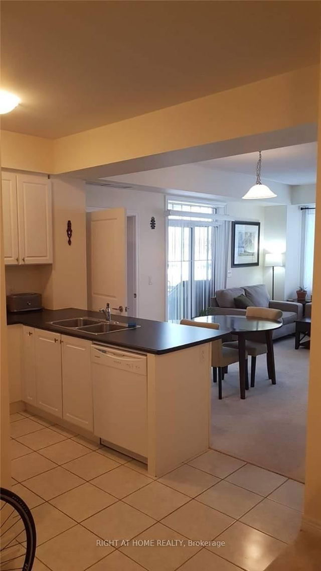 101 - 272 Georgian Drive