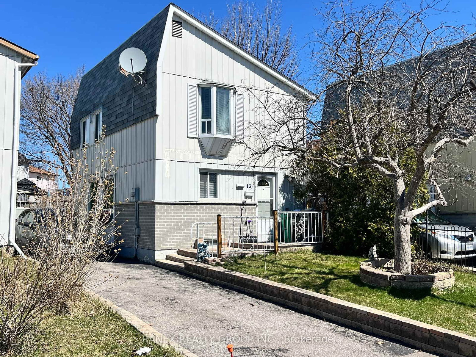 Detached House for sale at 13 Grasspoint Square, Brampton, Northgate, L6S 2J2 - MLS: W12080122