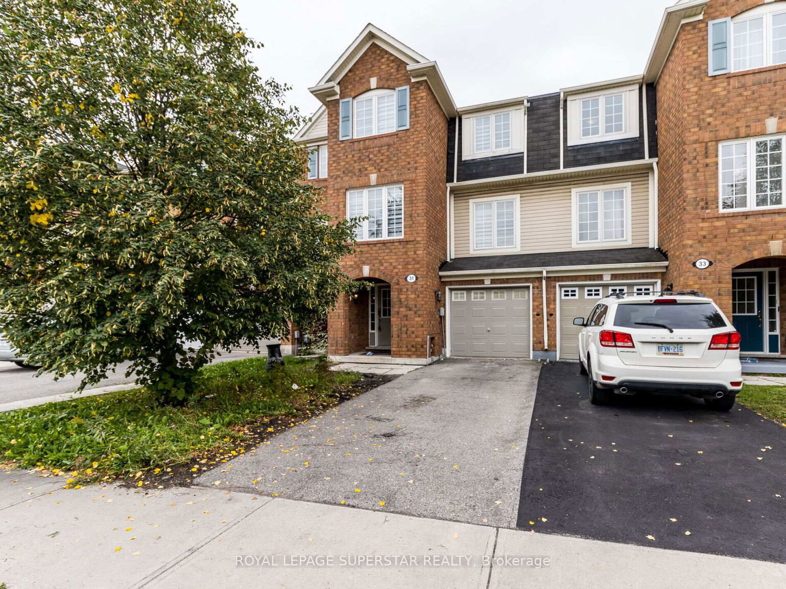Townhouse for lease at 31 Decker Hollow Circle, Brampton, Credit Valley, L6X 0K9 - MLS: W12080538