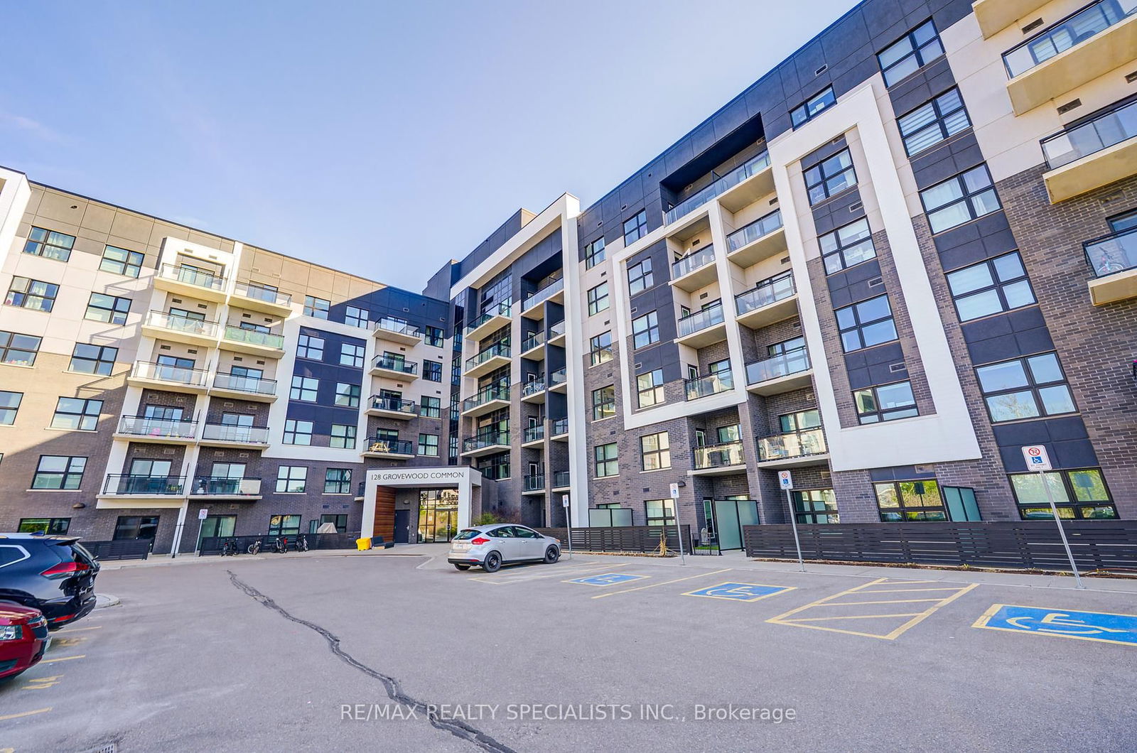 Condo for lease at 234-128 Grovewood Common, Oakville, Glenorchy, L6H 0X3 - MLS: W12080714