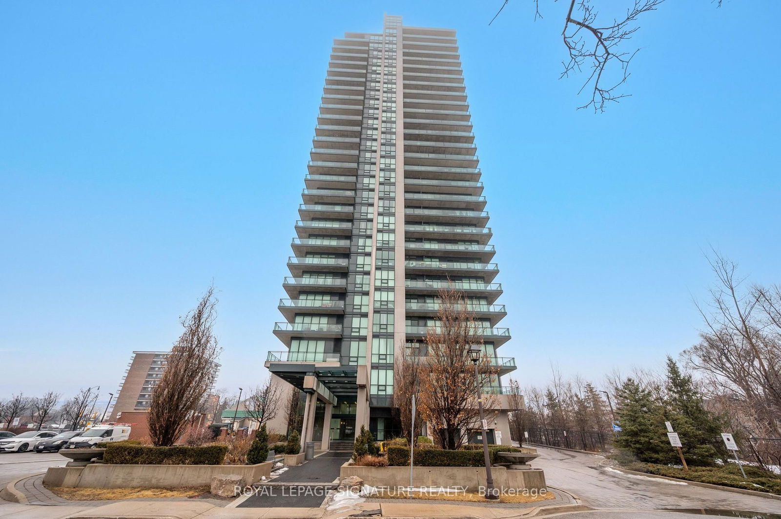 Condo sold at 1401-100 John Street, Brampton, Downtown Brampton, L6W 0A8 - MLS: W12080820