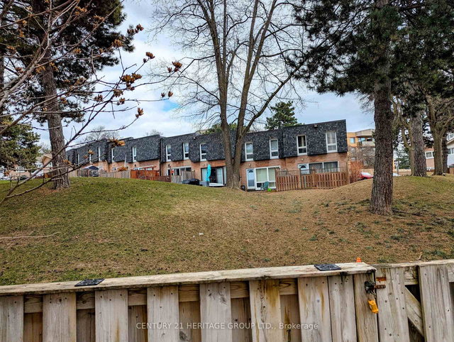 7 - 40 Grandravine Drive