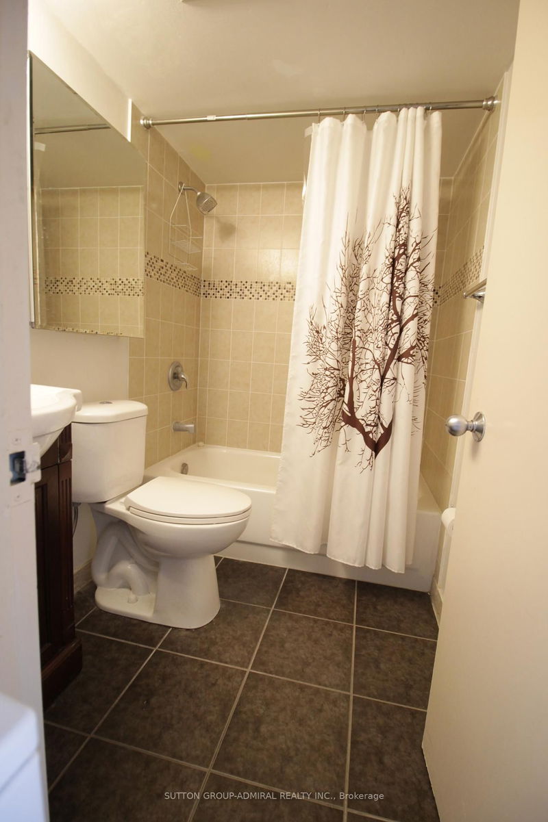 home for lease on 610-41 Markbrook Lane
