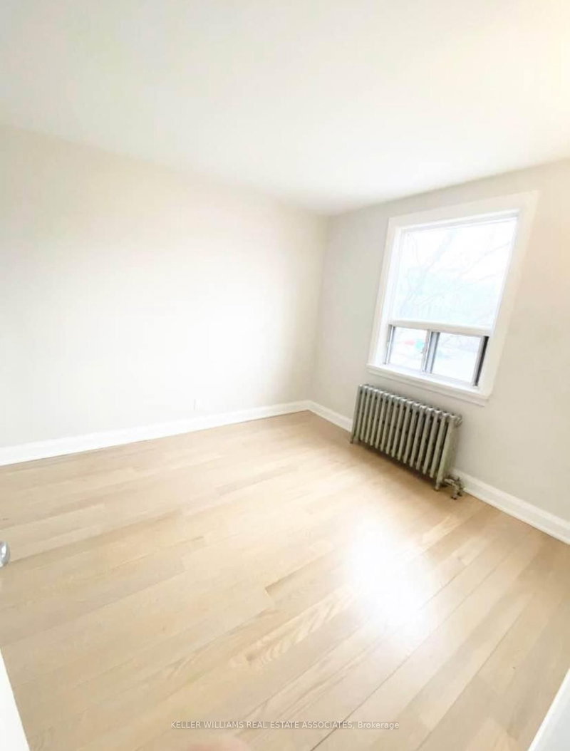 1 - 237 Lakeshore Rd E, Mississauga, L5G 1G8 | Image 3