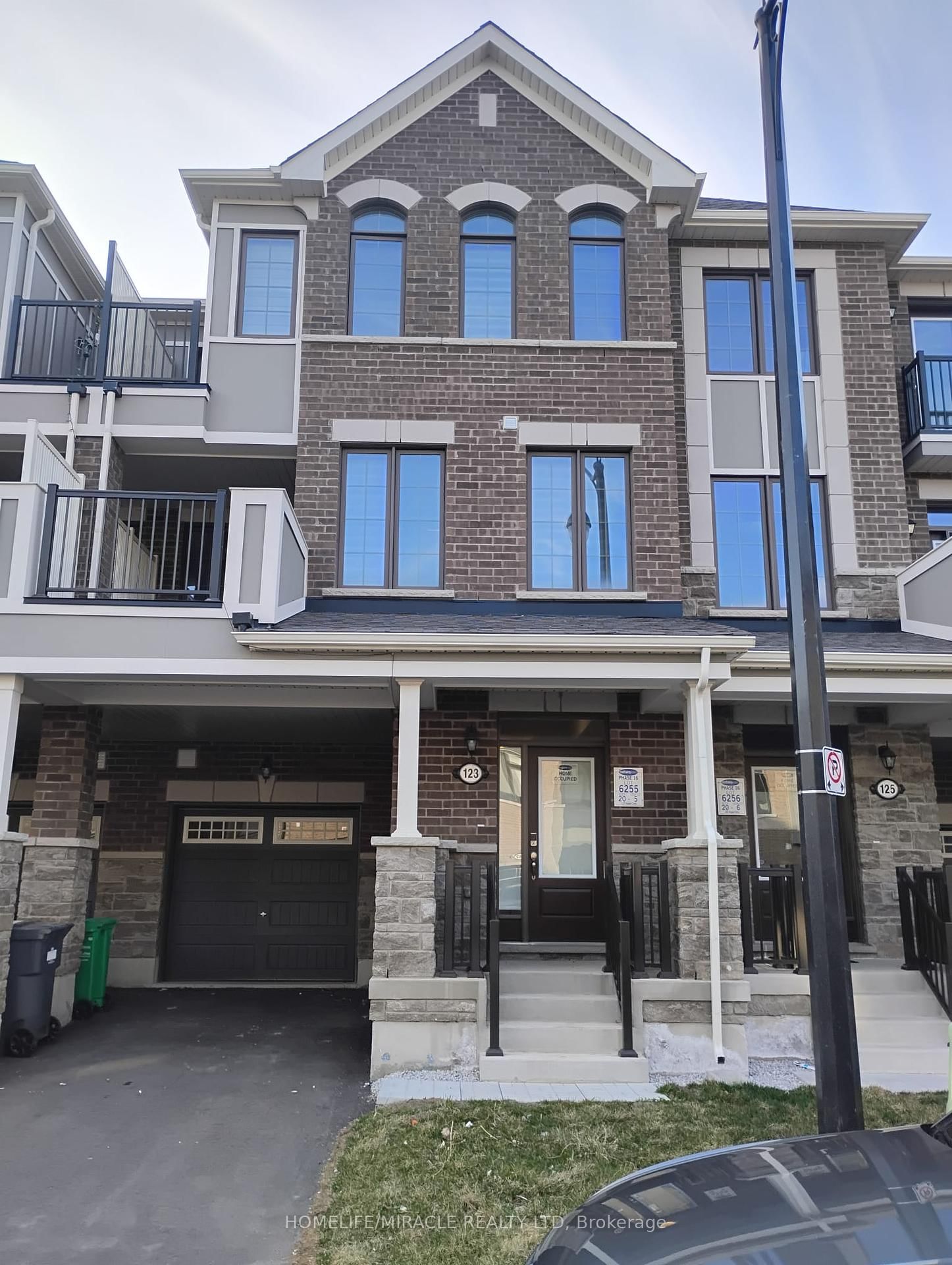 Townhouse for lease at 123 Keppel Circle, Brampton, Northwest Brampton, L7A 5K7 - MLS: W12081431