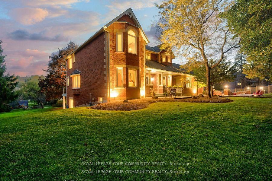 Detached House sold at 508 King Street, Caledon, Bolton North, L7E 0B9 - MLS: W12081480