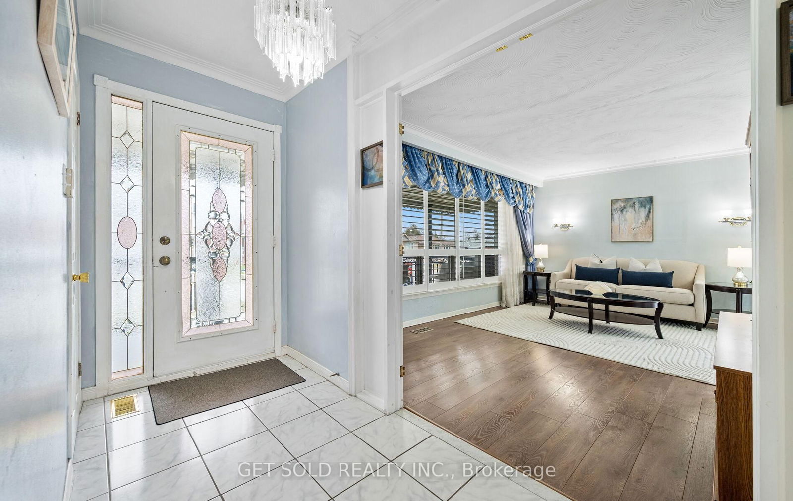 Detached House sold at 1 Marcel Road, Toronto, Rexdale-Kipling, M9W 1Y4 - MLS: W12081554