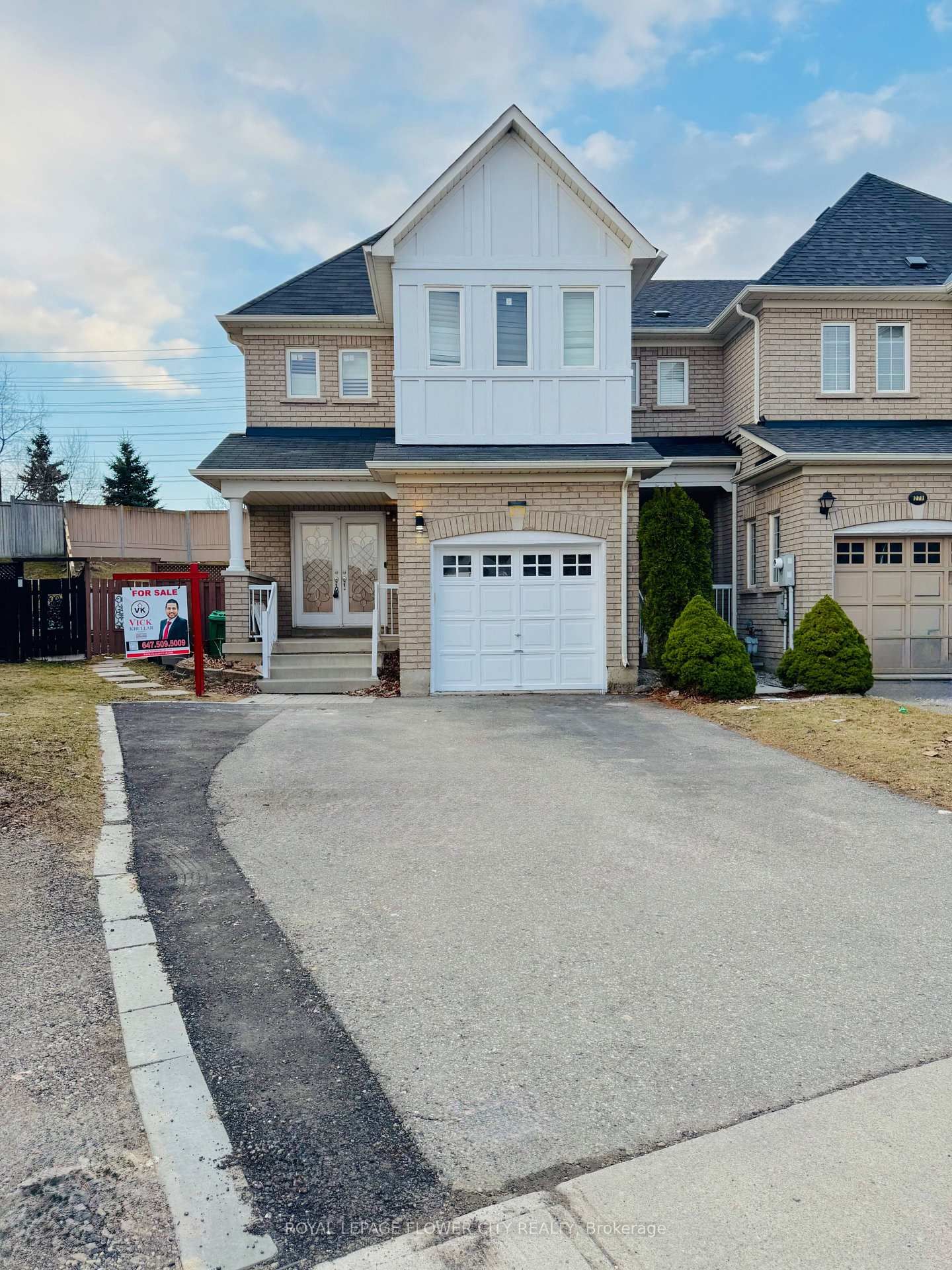 Townhouse sold at 272 Albright Road, Brampton, Brampton West, L6X 0J1 - MLS: W12081655