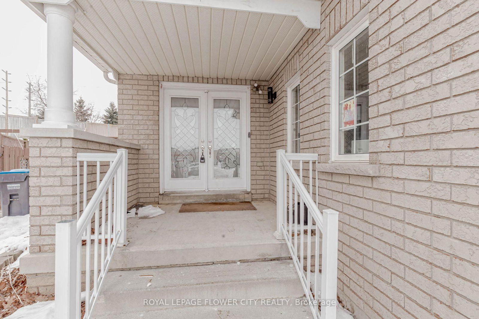 Townhouse sold at 272 Albright Road, Brampton, Brampton West, L6X 0J1 - MLS: W12081655