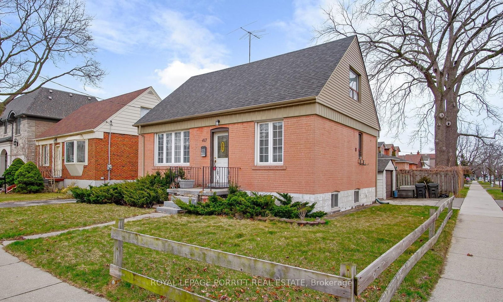 Detached House sold at 417 Valermo Drive, Toronto, Alderwood, M8W 2L6 - MLS: W12081779
