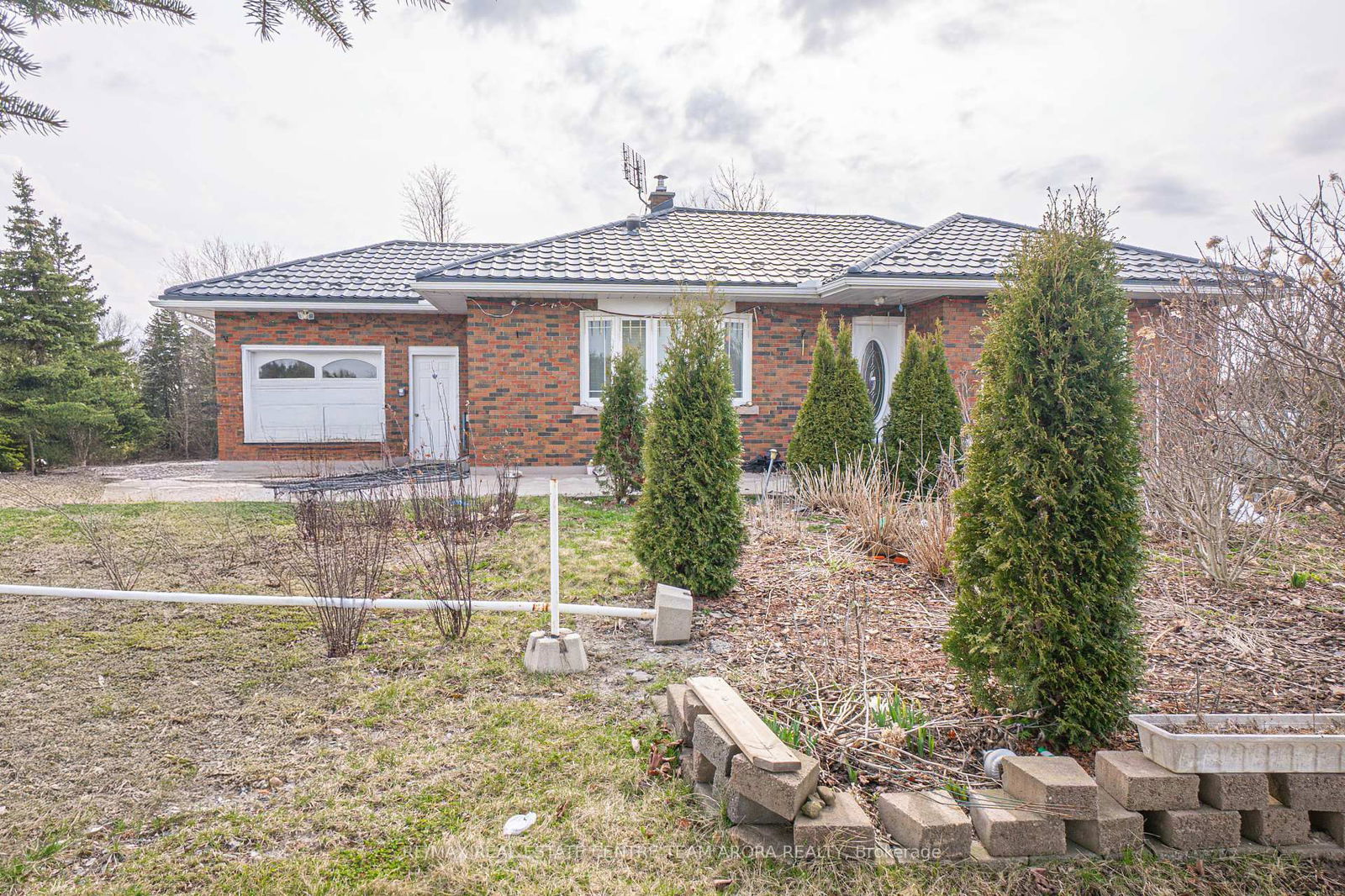 Detached House for sale at 9386 Tenth Line, Halton Hills, Rural Halton Hills, L0P 1K0 - MLS: W12081992