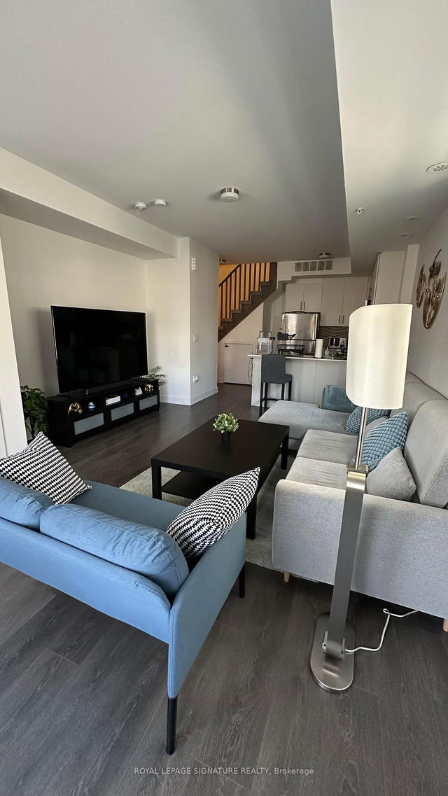 13 - 3473 Widdicombe Way