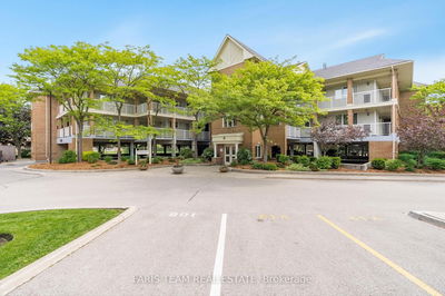 Unit 112 — 111 Bristol Rd, Mississauga - Hurontario