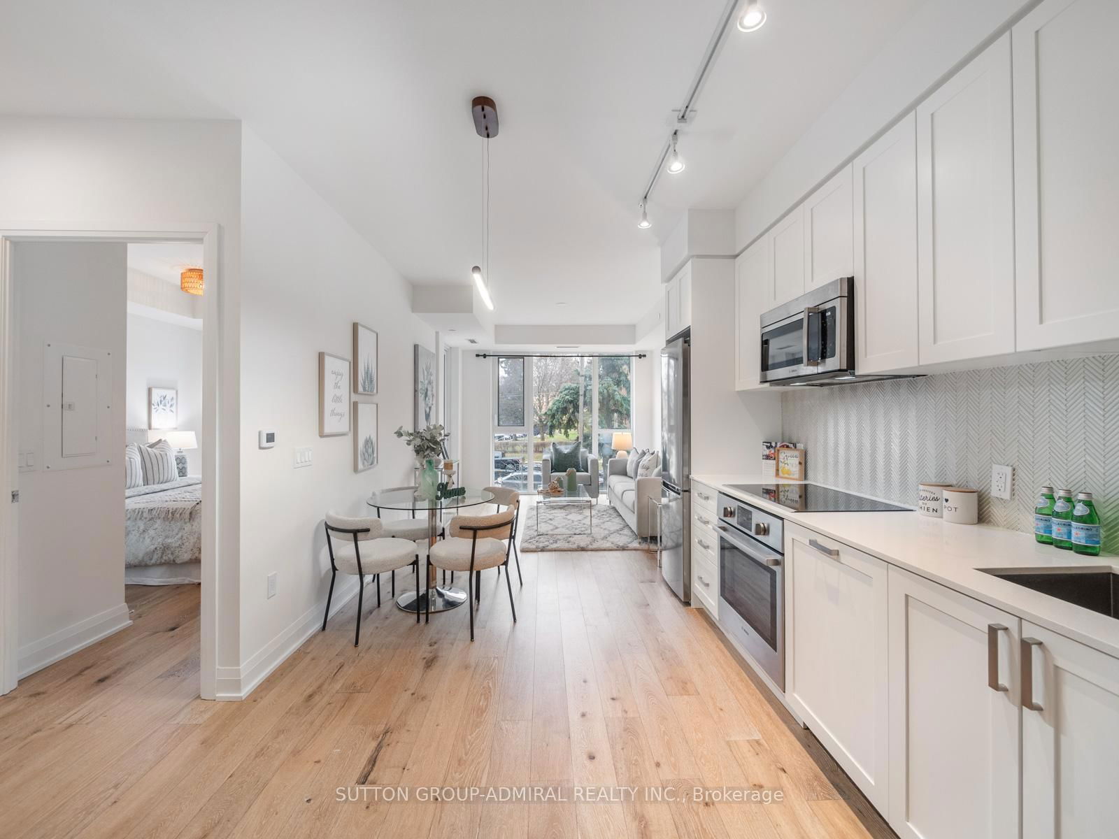 Condo for sale at 218-293 The Kingsway N/A, Toronto, Edenbridge-Humber Valley, M9A 0E8 - MLS: W12083123