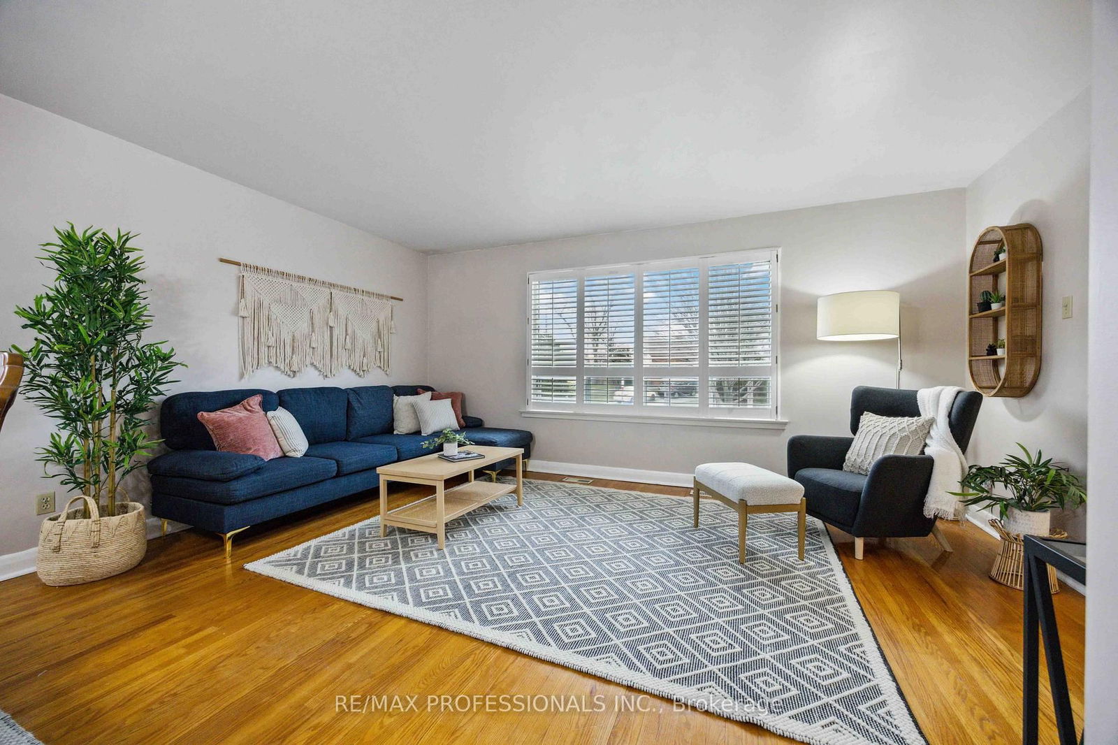 Detached House for sale at 3 Harefield Drive, Toronto, Rexdale-Kipling, M9W 4C8 - MLS: W12083320