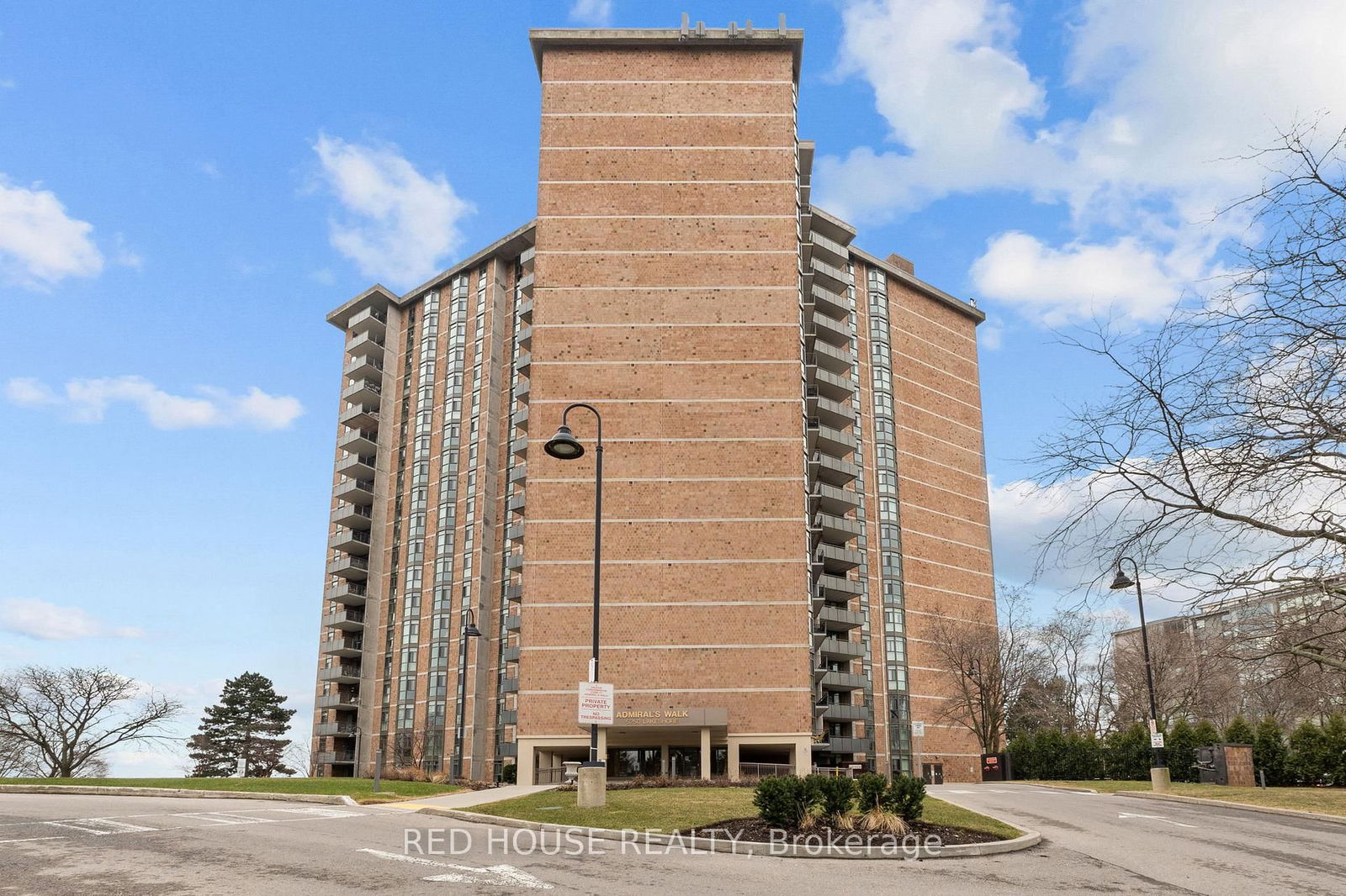 Condo for sale at 809-5250 Lakeshore Road, Burlington, Appleby, L7L 5L2 - MLS: W12083446