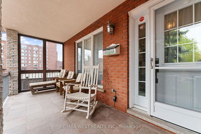 81 Lunness Rd, Toronto - Alderwood image-0-1