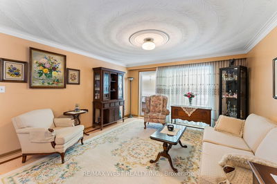 81 Lunness Rd, Toronto - Alderwood image-0-4