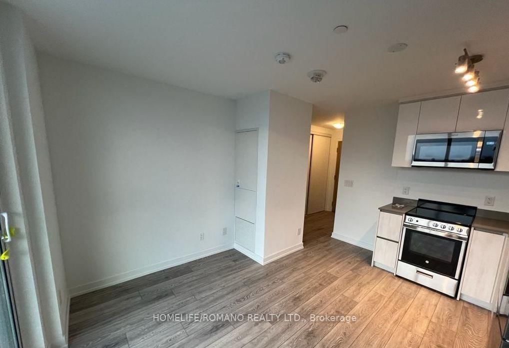 Condo for lease at 434-3100 Keele Street, Toronto, Downsview-Roding-CFB, M3M 0E1 - MLS: W12083889