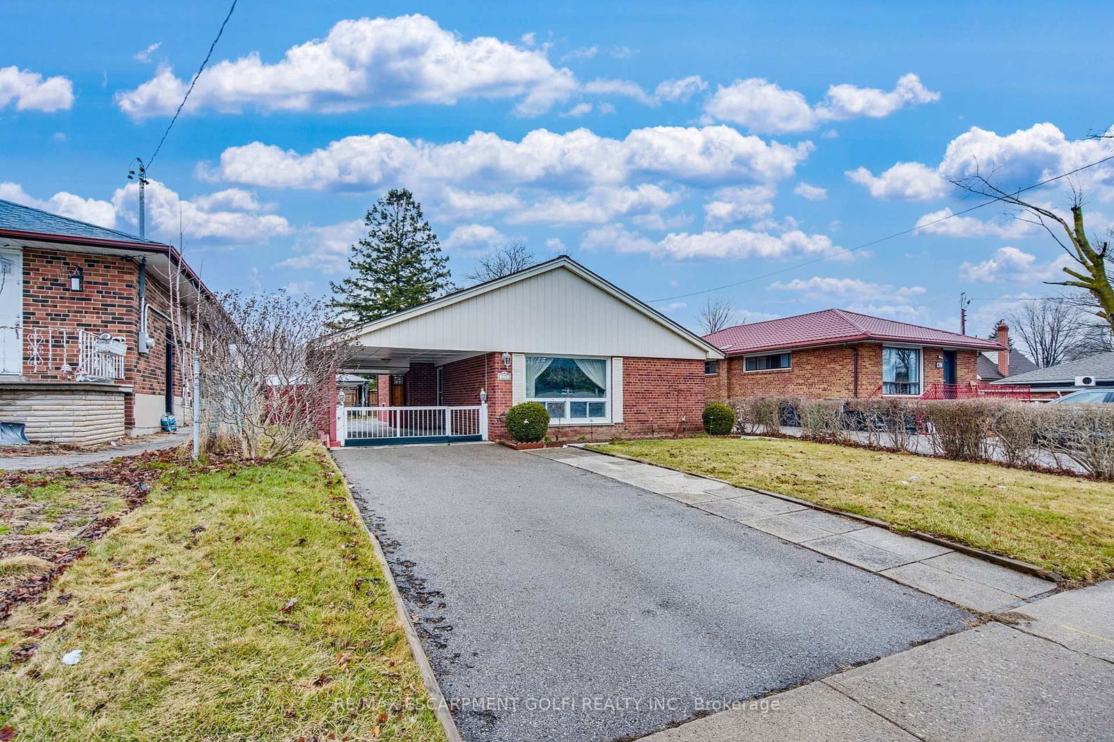 Detached House for sale at 172 Elmhurst Drive, Toronto, Rexdale-Kipling, M9W 2L1 - MLS: W12084538