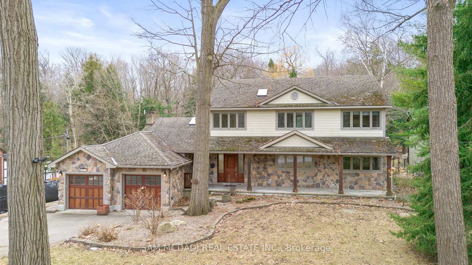 Detached House for sale at 690 Meadow Wood Road, Mississauga, Clarkson, L5J 2S6 - MLS: W12084539