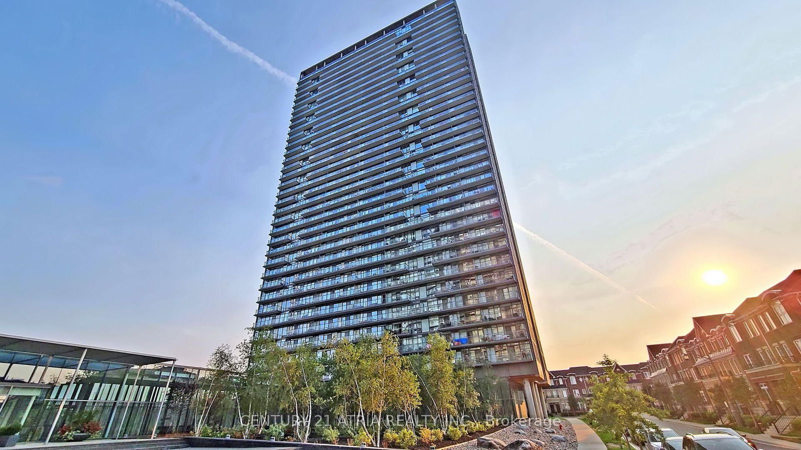 Condo for sale at 812-105 The Queensway N/A, Toronto, High Park-Swansea, M6S 5B5 - MLS: W12084554