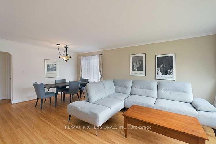 Detached House leased at 23 Northampton Drive, Toronto, Islington-City Centre West, M9B 4S5 - MLS: W12084650