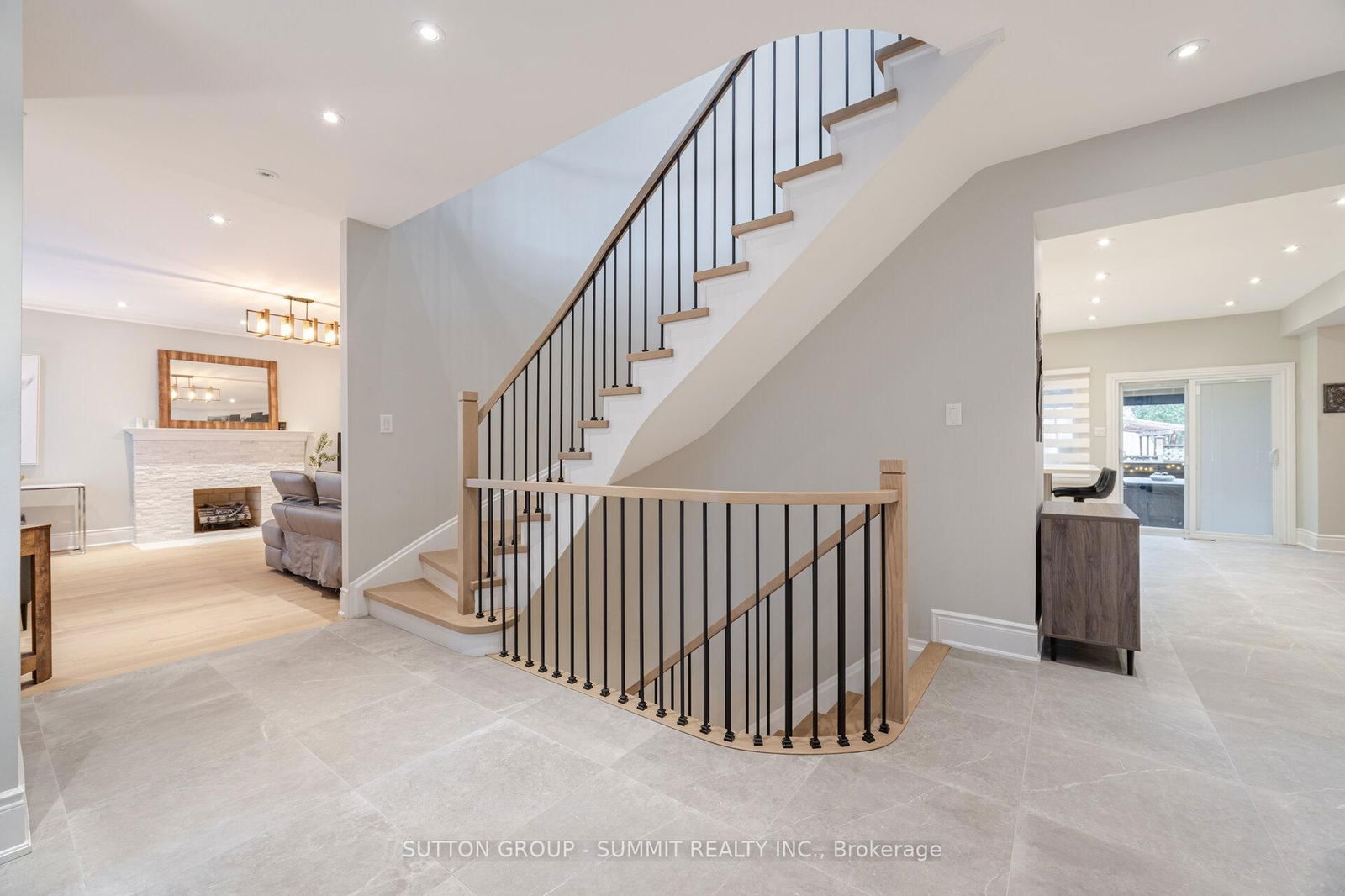 Detached House for sale at 4508 Credit Pointe Drive, Mississauga, East Credit, L5M 3M3 - MLS: W12084732