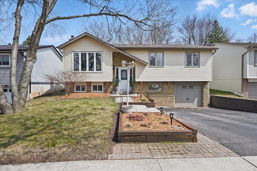 Detached House for sale at 2251 Ingersoll Drive, Burlington, Brant Hills, L7P 3L1 - MLS: W12084743