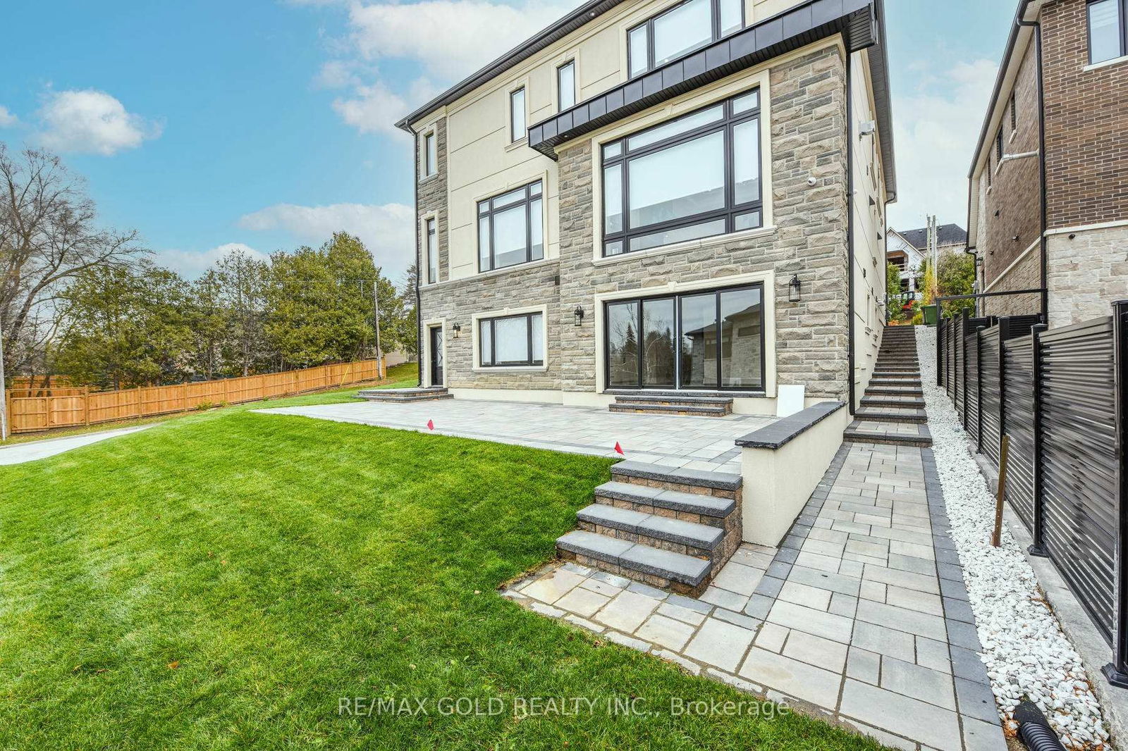 Detached House for sale at 15A Marion Street, Caledon, Caledon East, L7C 1K8 - MLS: W12084760