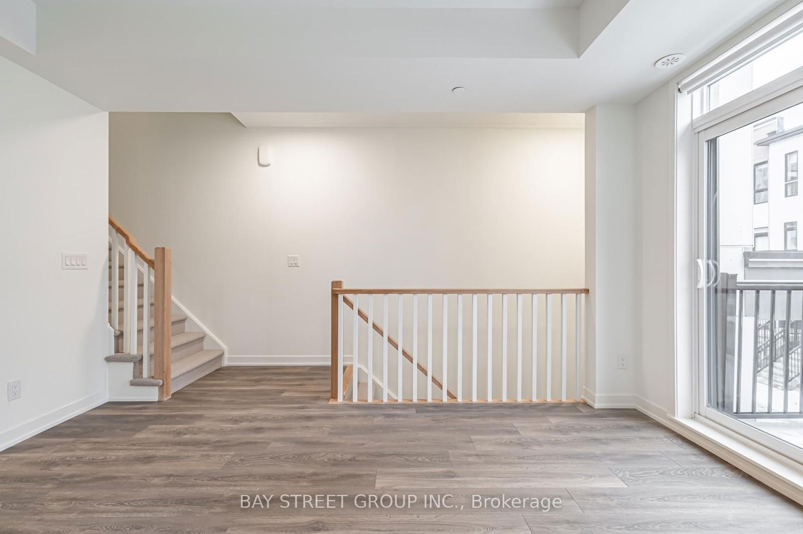 Townhouse for lease at 211-145 Canon Jackson Drive, Toronto, Beechborough-Greenbrook, M6M 0E1 - MLS: W12084862