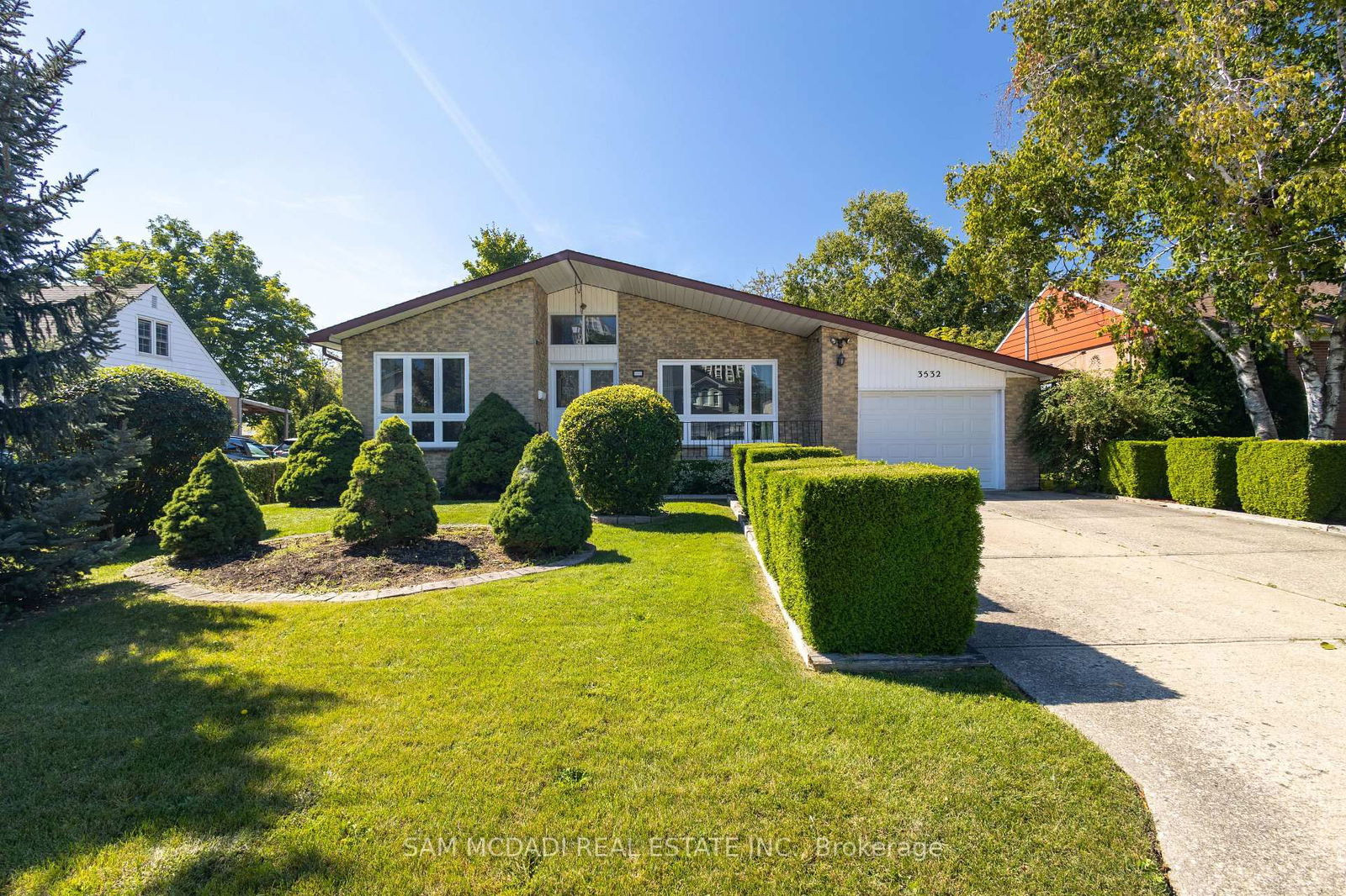 Detached House for sale at 3532 Joan Drive, Mississauga, Fairview, L5B 1T8 - MLS: W12084912