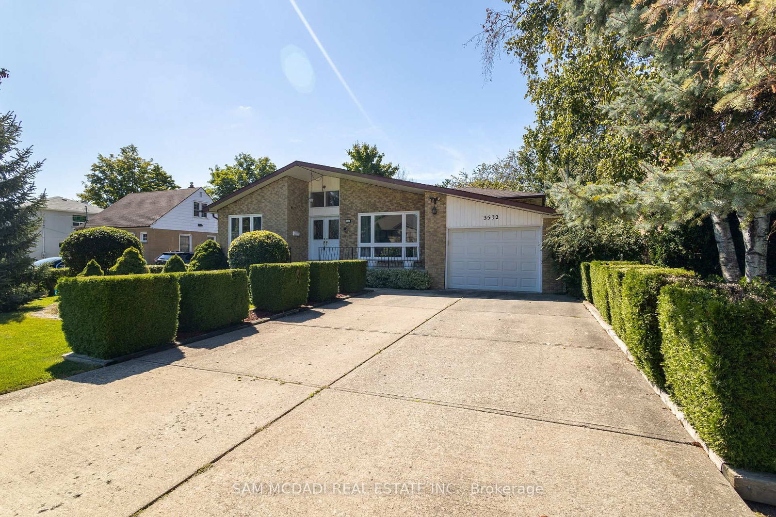 Detached House for sale at 3532 Joan Drive, Mississauga, Fairview, L5B 1T8 - MLS: W12084912
