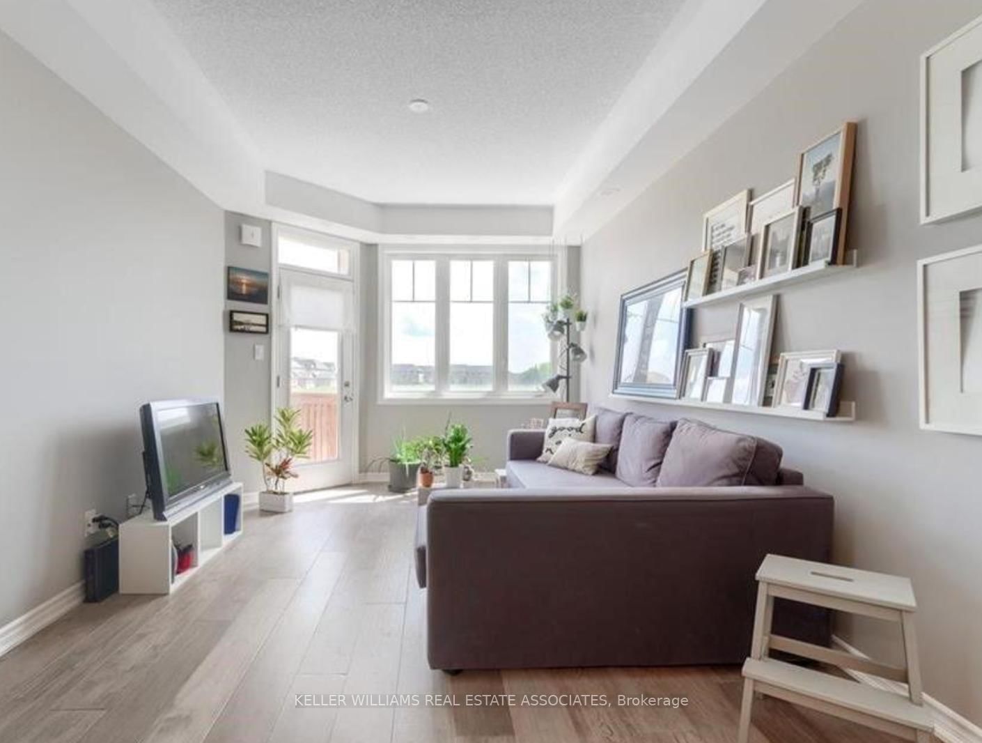 Townhouse leased at 28-02-2420 BARONWOOD Drive, Oakville, WM Westmount, L6M 0X6 - MLS: W12084939
