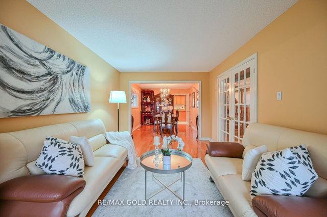 238 Fernforest Drive
