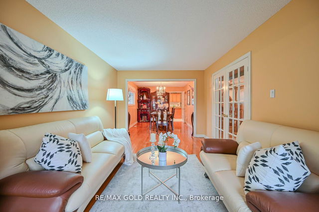 238 Fernforest Drive