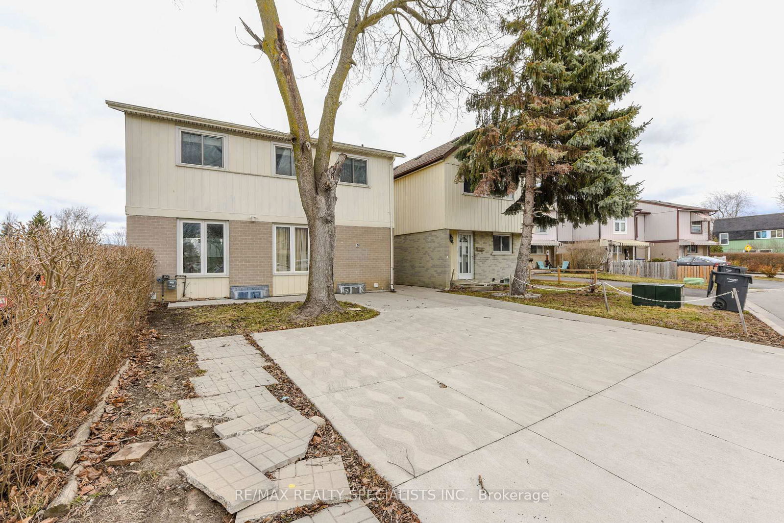 Detached House for sale at 5 Josephine Court, Brampton, Northgate, L6S 2L3 - MLS: W12085773