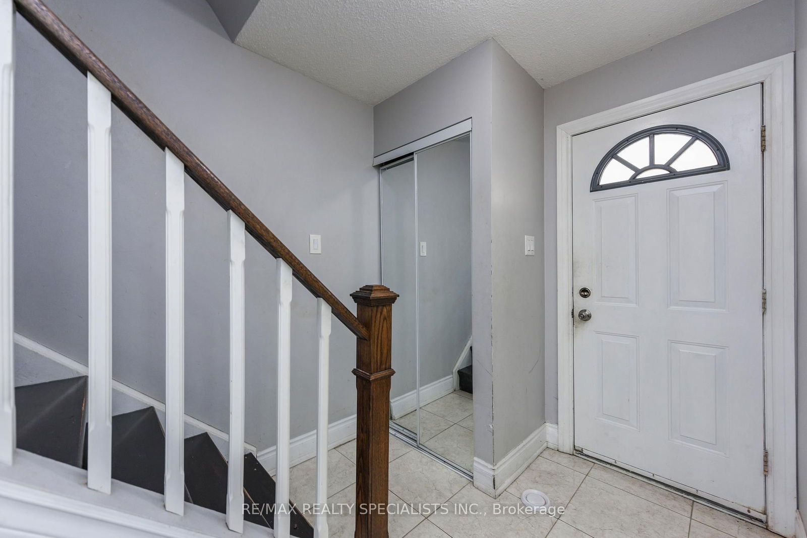 Detached House for sale at 5 Josephine Court, Brampton, Northgate, L6S 2L3 - MLS: W12085773