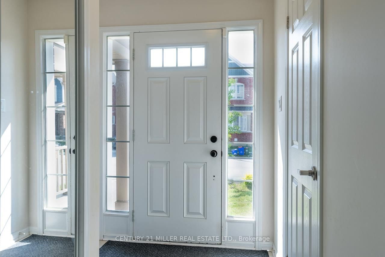 Townhouse for lease at 84 Suitor Court, Milton, WI Willmott, L9T 8R9 - MLS: W12085856