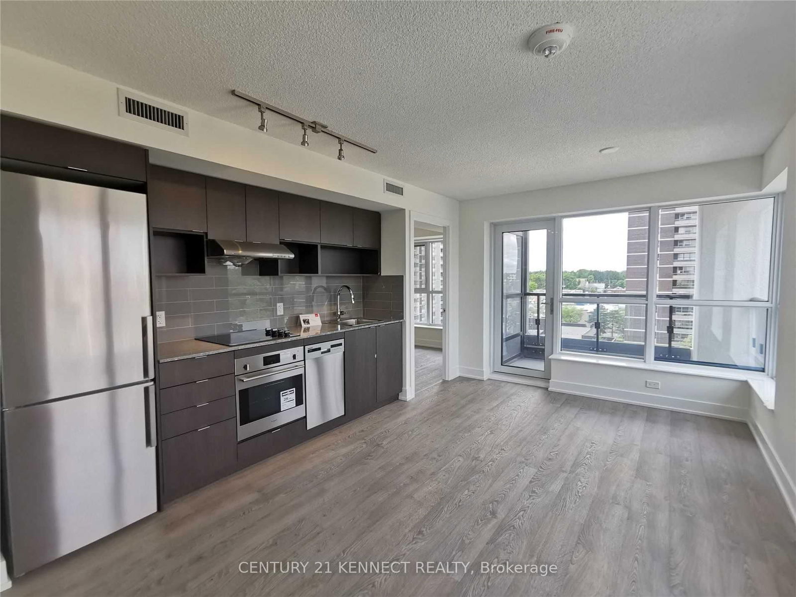Condo leased at 704-7 Mabelle Avenue, Toronto, Islington-City Centre West, M9A 4X7 - MLS: W12085973