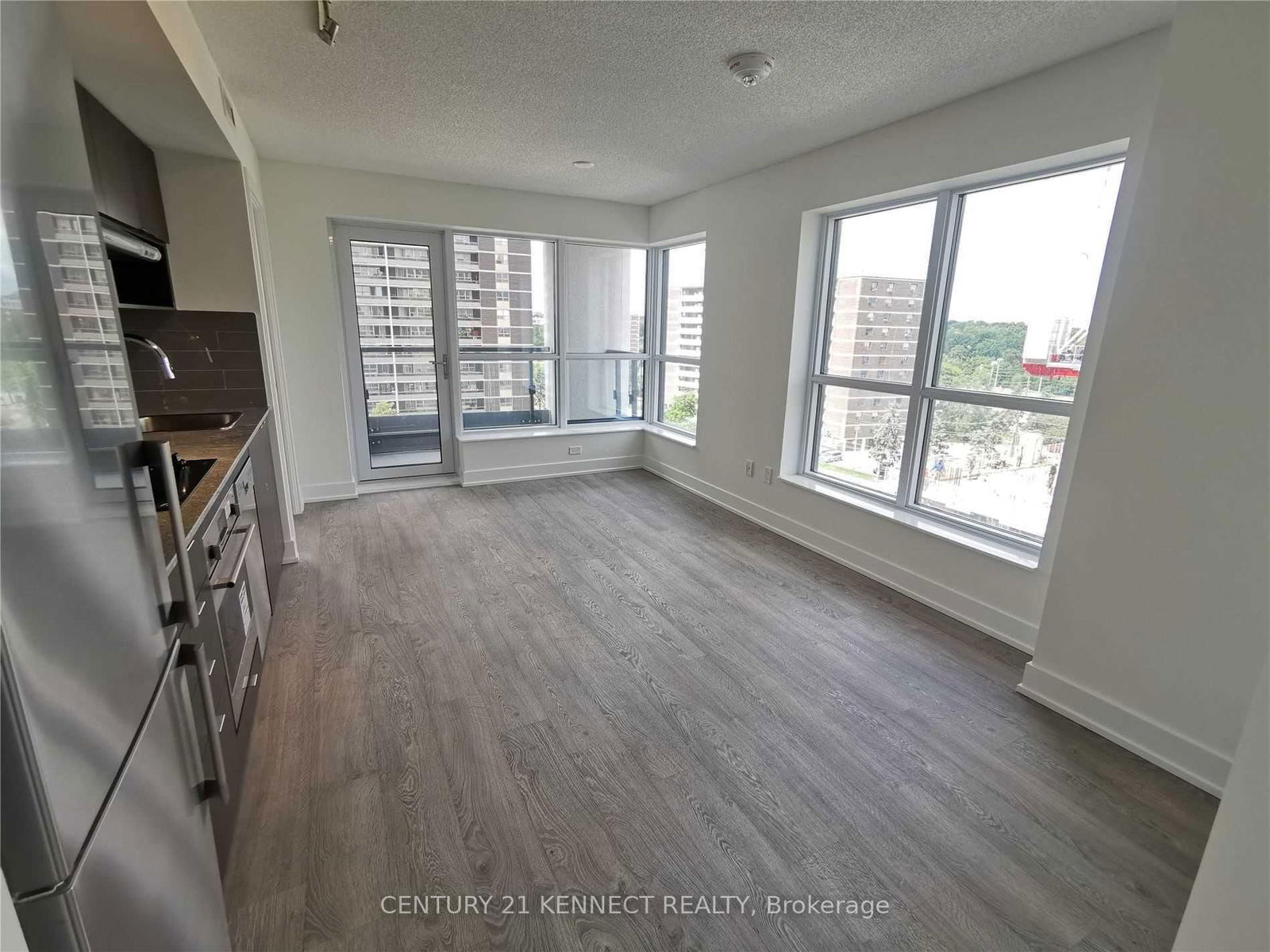 Condo leased at 704-7 Mabelle Avenue, Toronto, Islington-City Centre West, M9A 4X7 - MLS: W12085973
