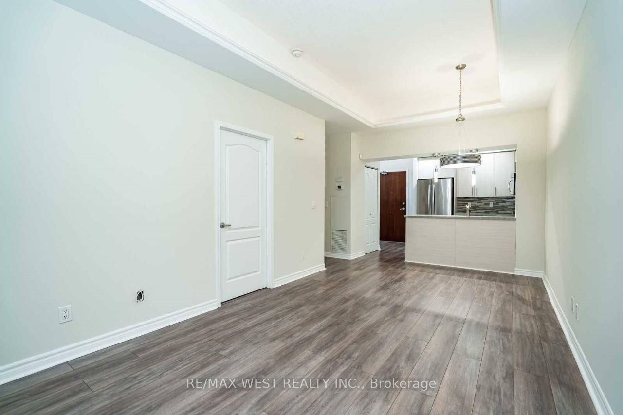 Condo leased at 107-330 Princess Royal Drive, Mississauga, City Centre, L5B 4P7 - MLS: W12085981