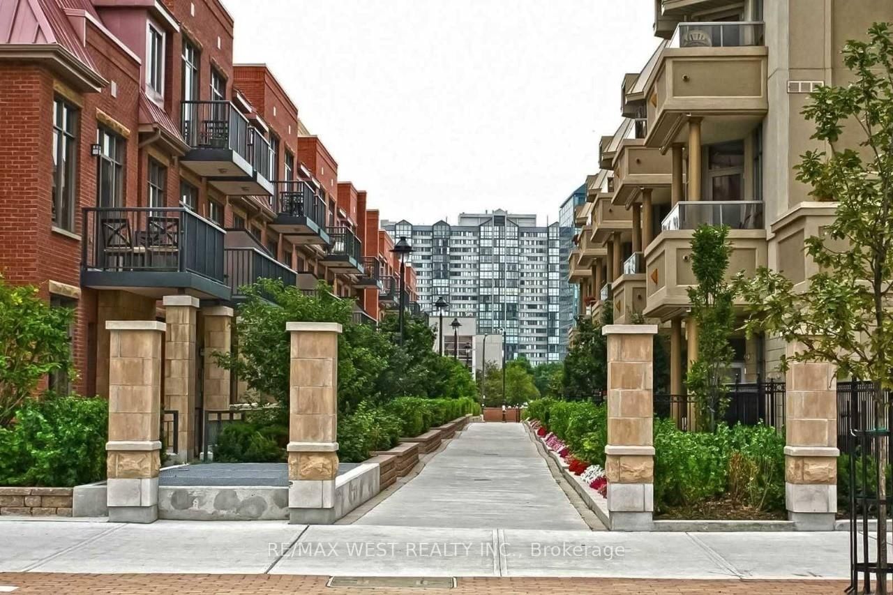 Condo leased at 107-330 Princess Royal Drive, Mississauga, City Centre, L5B 4P7 - MLS: W12085981