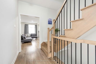 225 Fowley Dr, Oakville - Glenorchy image-0-3