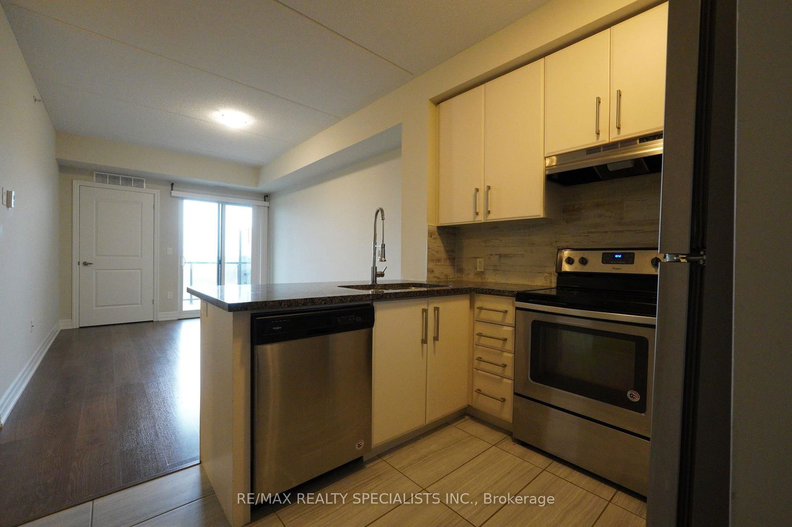 Condo leased at 407-620 SAUVE Street, Milton, DE Dempsey, L9T 9A5 - MLS: W12086719